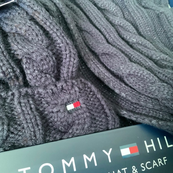 Tommy Hilfiger Blue Pom-Pom Beanie Hat & Scarf Set Cozy Warm Winter Accessories main image 7